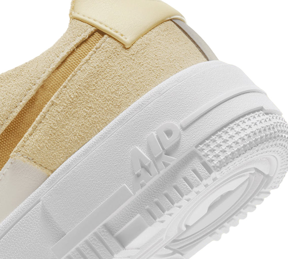 Nike Air Force 1 - Pixel Sail Coconut Milk